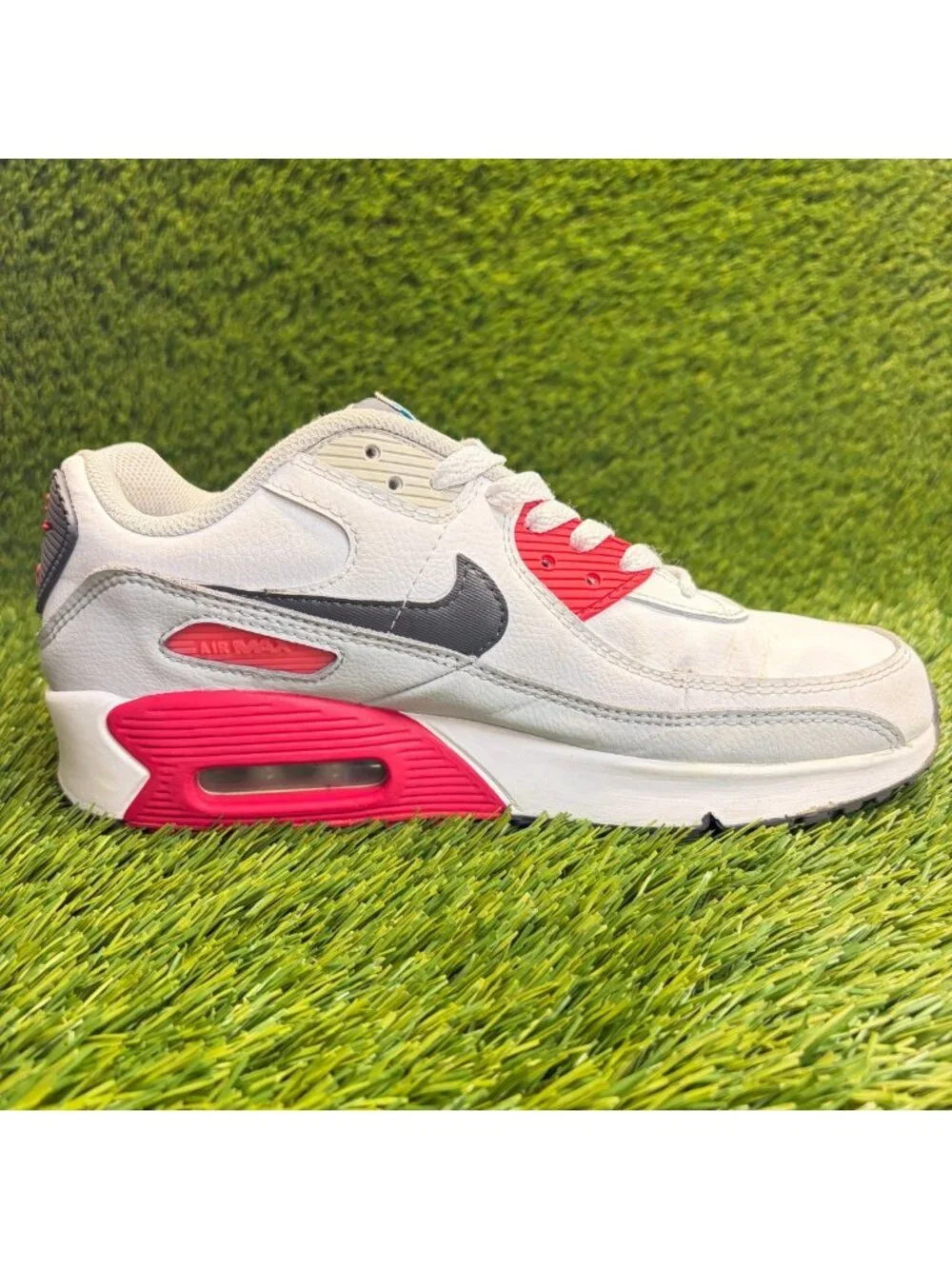 Nike please review
